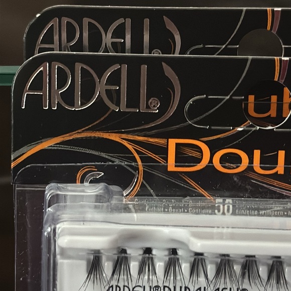 Ardell Bundle of 10 Kits of “Individuals” Double & Triple False Eyelash Sets! - Picture 13 of 16